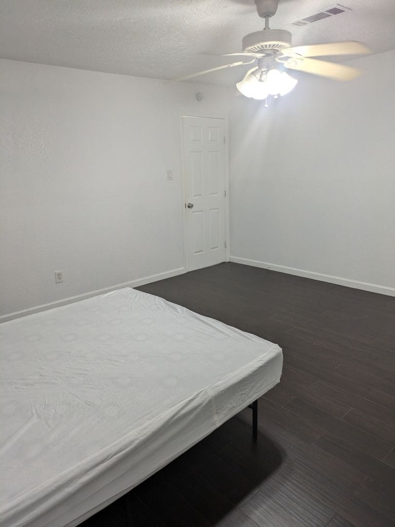 Building Photo - 11127 Sageview Dr