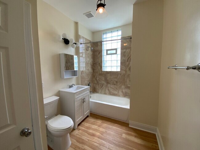 Building Photo - 803 S Karlov Ave