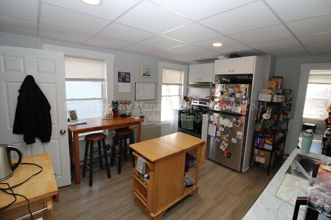 Building Photo - 61 Third St