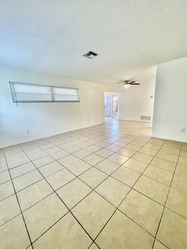 Building Photo - Cozy 2 bed 2 bath in Winter Park