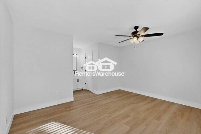 Building Photo - MOVE IN READY  Completely Refreshed Euless...