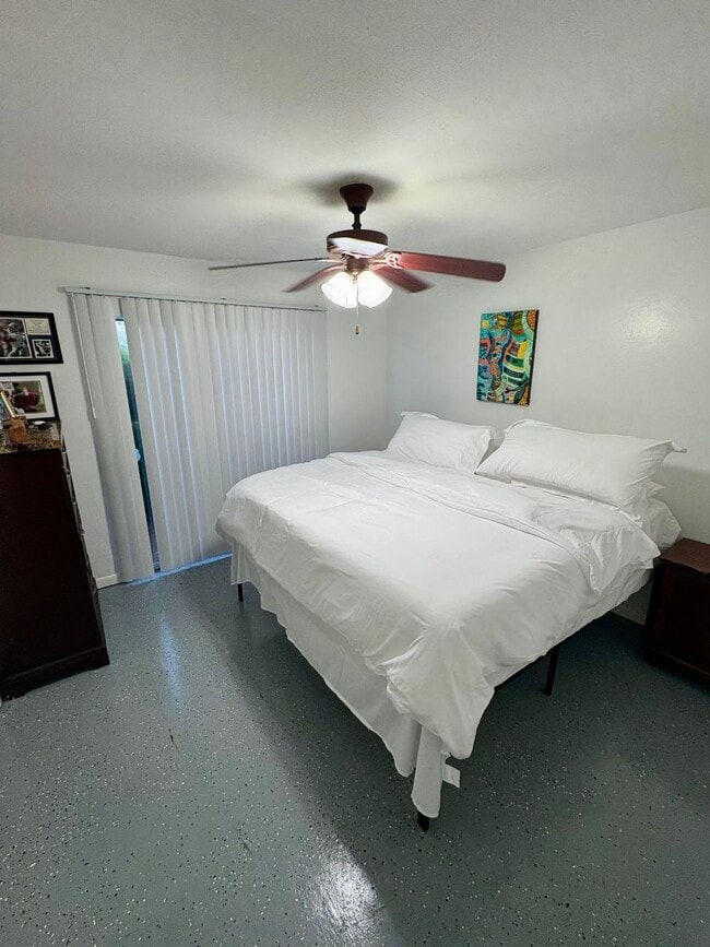 Building Photo - 3258 W Main St