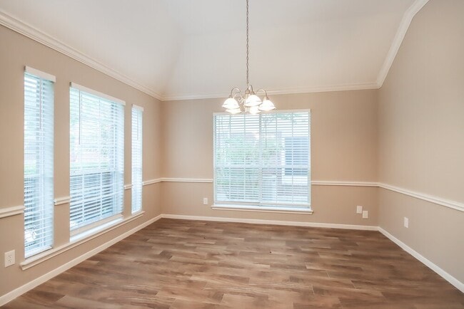 Building Photo - 1414 Summer Rain Dr