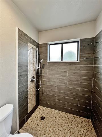 Building Photo - 2414 Clearhaven Ct