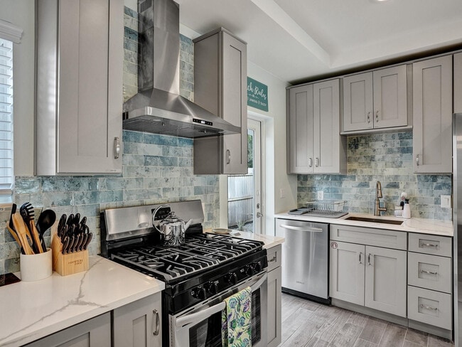 Building Photo - 937 SW 17th St