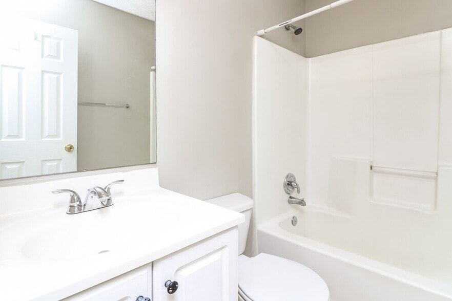 Building Photo - 13477 Aventide Ln