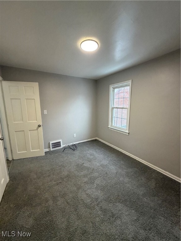 Building Photo - 920 E 218th St