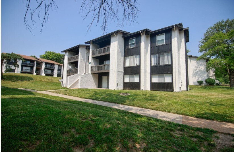 Brighton Apartments 2745 Rottingdean Dr Saint Louis MO 63136 Apartment Finder