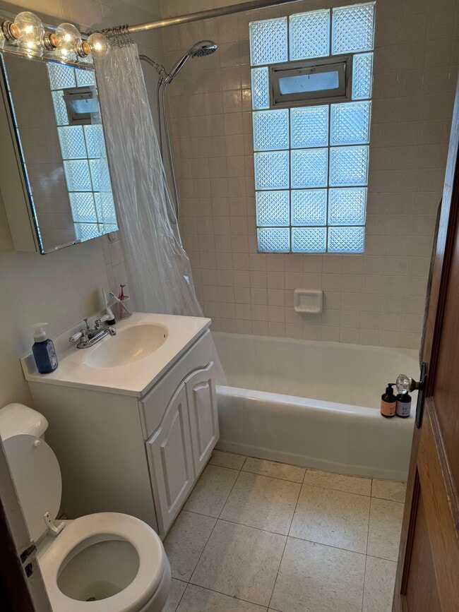 Building Photo - 1617 N 47th St