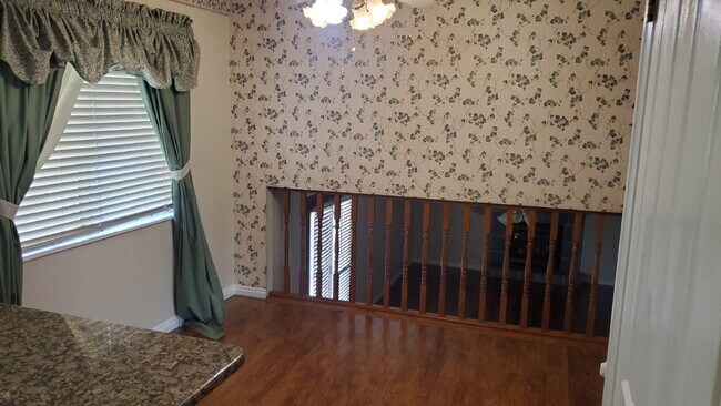 Building Photo - Charming 4-Bedroom West Point Retreat with...