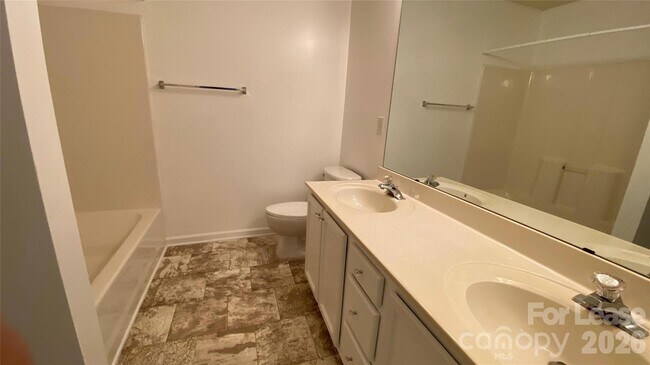 Building Photo - 12131 Bottlebrush Pl