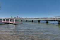 Building Photo - 1818 S Lakeshore Blvd