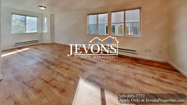 Building Photo - 1722 E 56th St