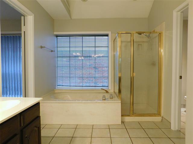 Building Photo - 18939 Westwood Pl