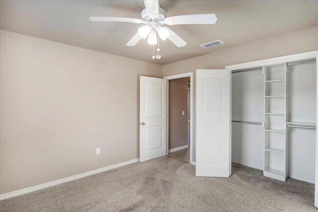 Building Photo - Stonebridge Villas #4085