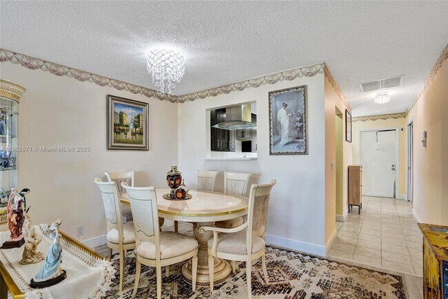 Building Photo - 1450 NW 18th Ave