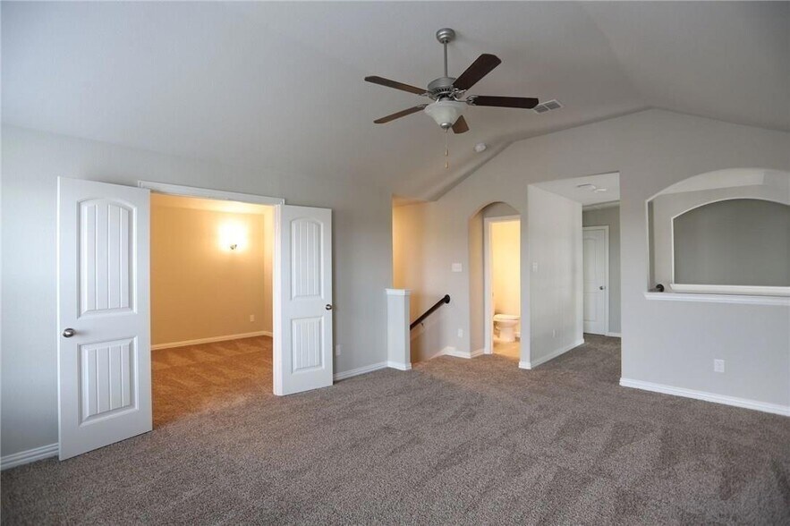 Building Photo - 15928 Holly Crk