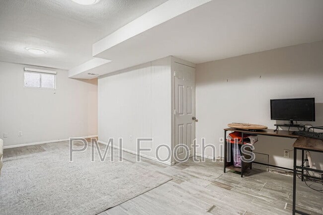 Building Photo - 171 Holman Way