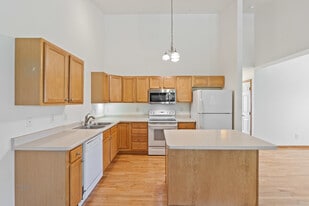 Building Photo - 21 Redtail Bnd