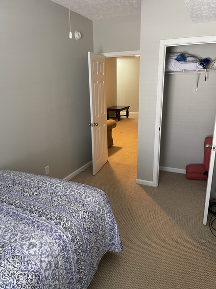 Building Photo - 515 Northwynd Cir