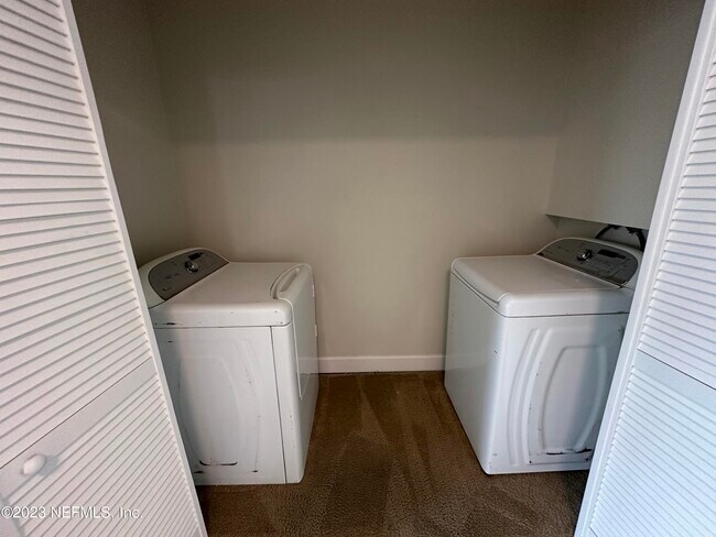 Building Photo - 3136 Belden St