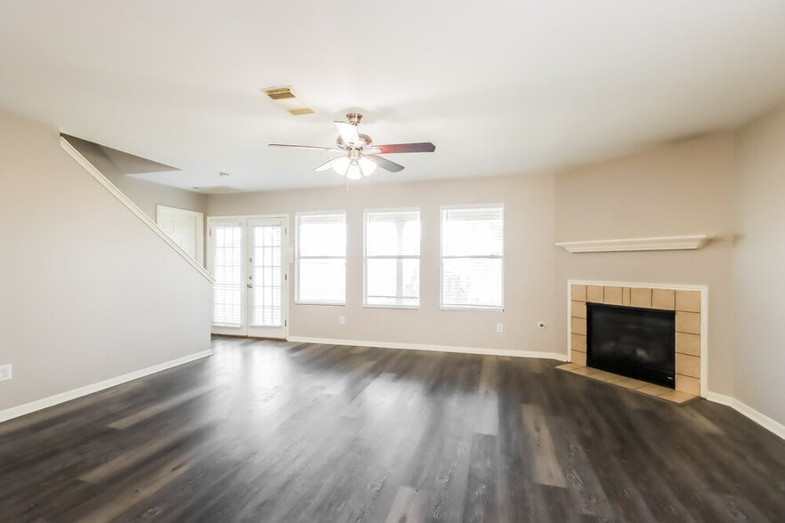 Building Photo - 20722 Fox Hound Ln