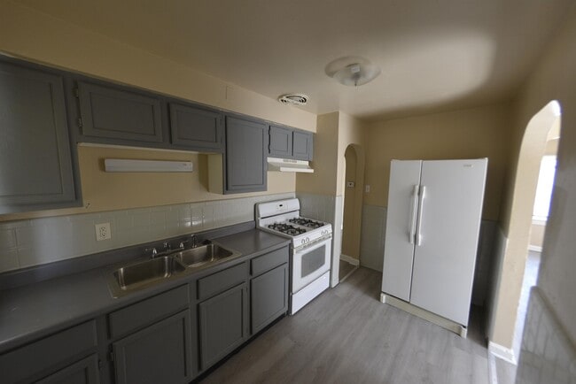 Building Photo - 6317 Abbott Dr