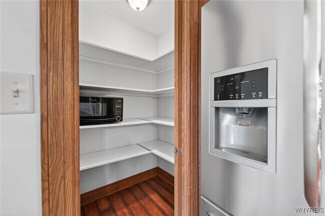 Building Photo - 3945 Lower River Rd