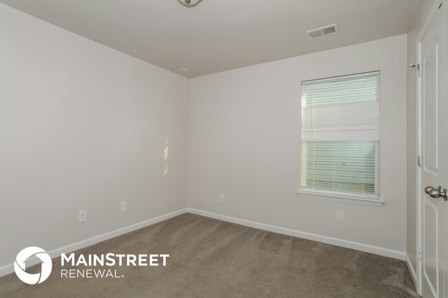 Building Photo - 2204 Walcot Way