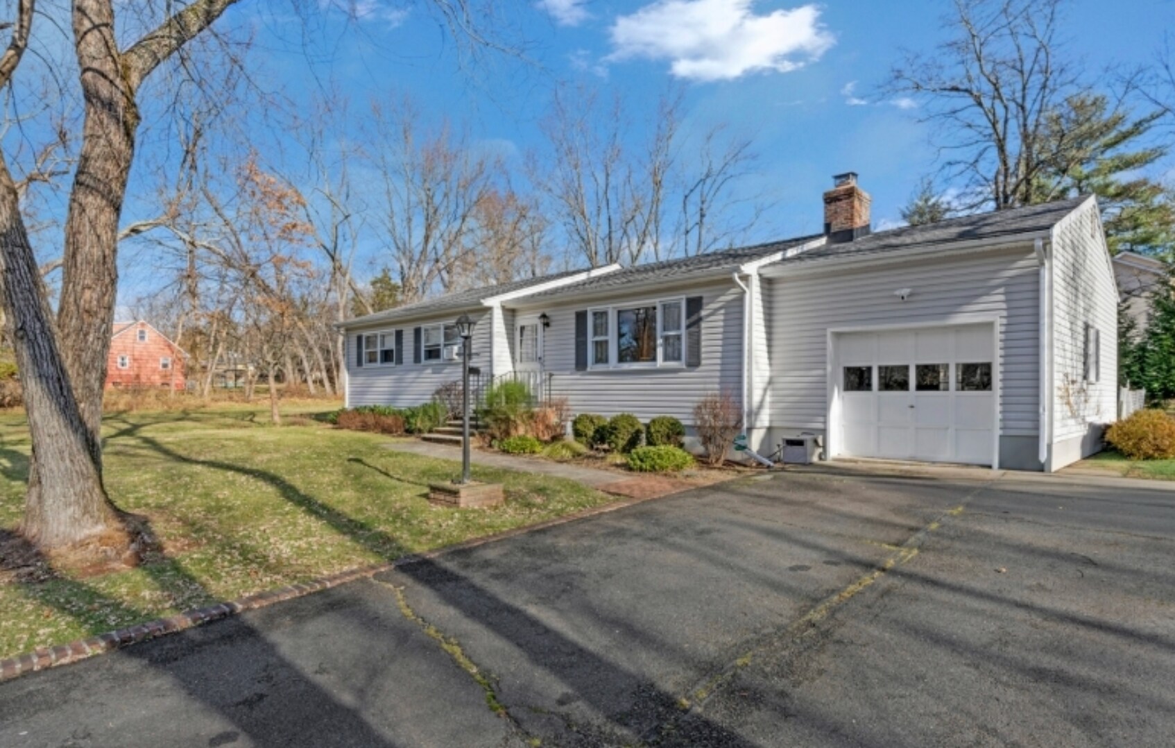 Building Photo - 944 Victor St