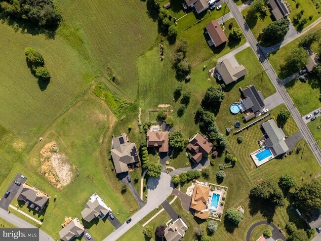 Building Photo - 1458 Highfield Ct