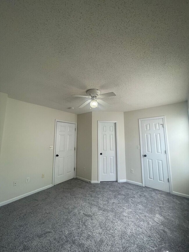 Building Photo - 1322 Devon Ln