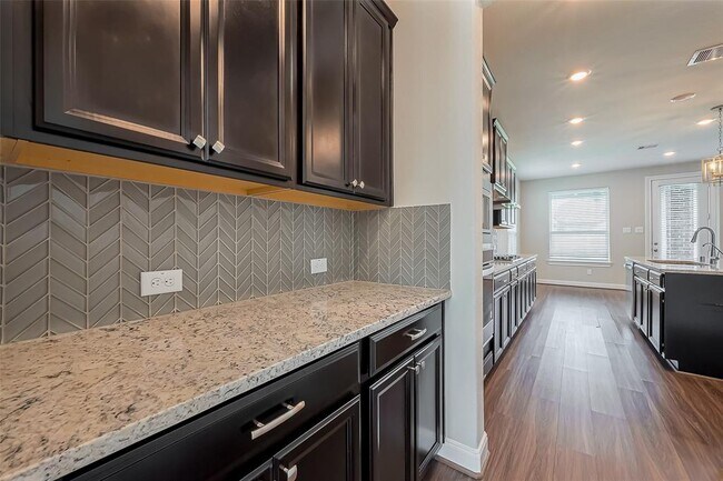 Building Photo - 2310 Dalton Trl