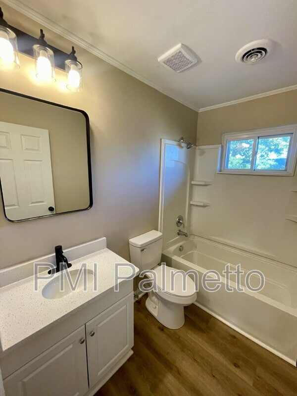 Building Photo - 4716 Palm Tree Ln