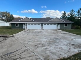 Building Photo - 1506 Delta Dr