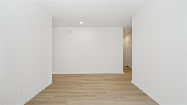 Building Photo - 6624 Vly Lk Ln