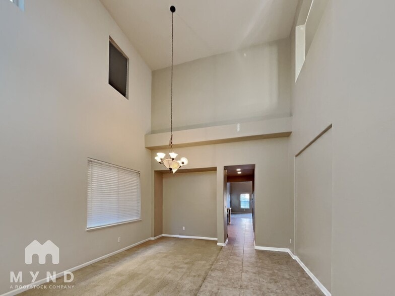 Building Photo - 3532 Silverwood Rd