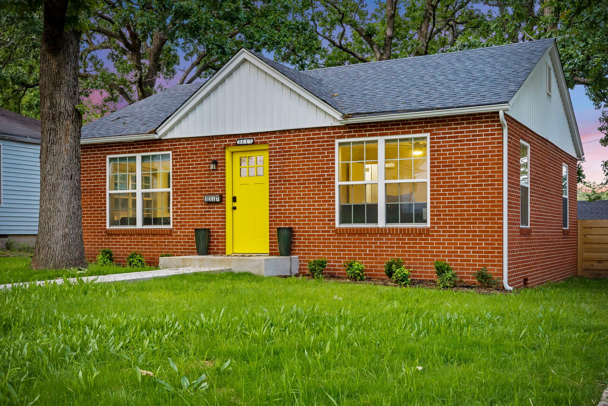 Building Photo - 3317 S Joplin Ave