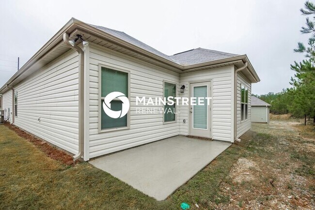 Building Photo - 4 Bedroom Pet-Friendly Home in Odenville, AL with Main Street Renewal