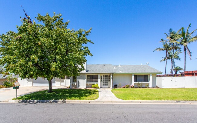 Primary Photo - Wonderful Fire Mountain Home