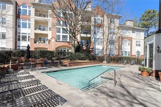 Building Photo - 3636 Habersham Rd NW