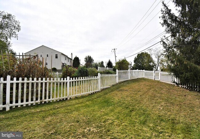 Building Photo - 4258 Red Oak Ct