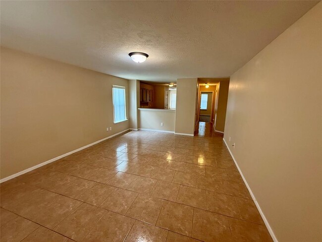 Building Photo - 8810 Ancient Willow Dr