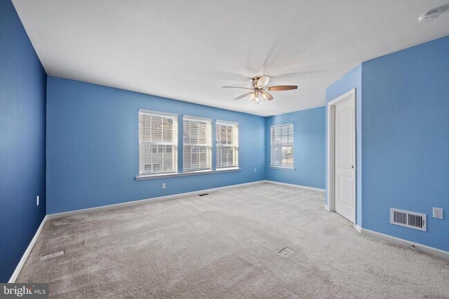 Building Photo - 32 Healey Ct