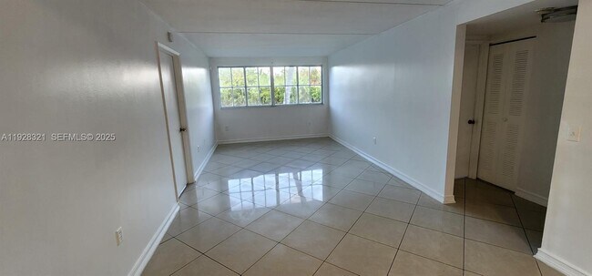 Building Photo - 6135 NW 186th St