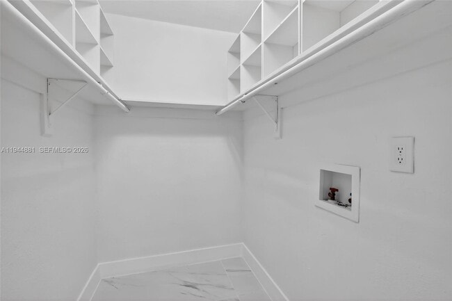 Building Photo - 5731 NE 18th Ave