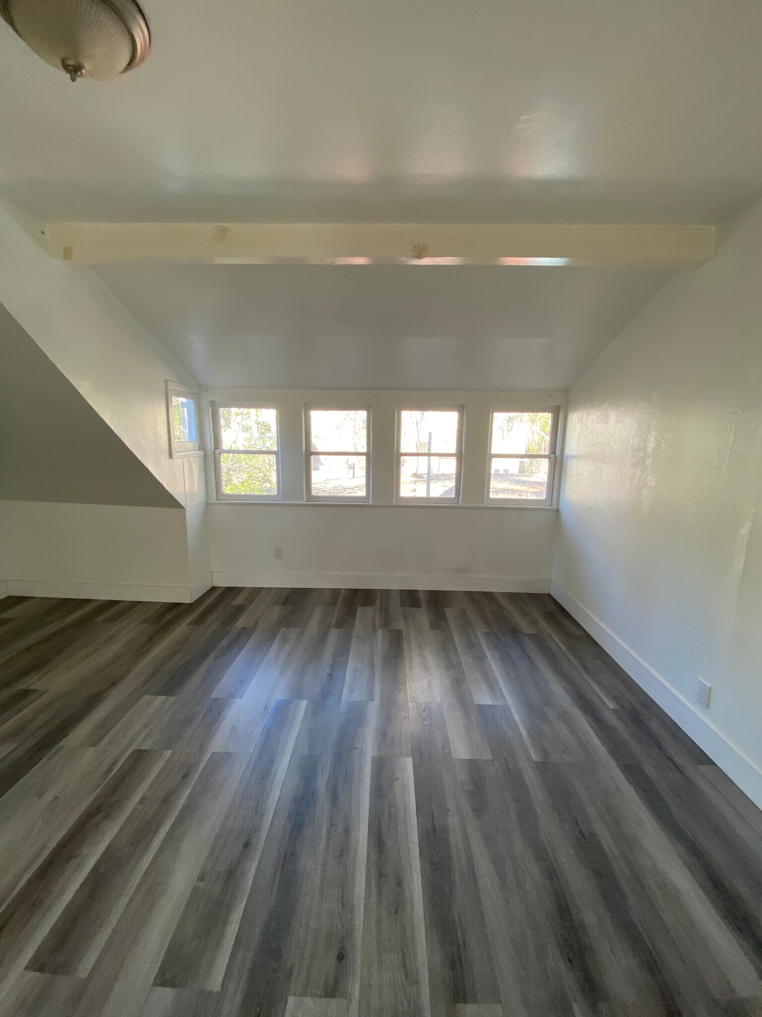 Building Photo - 2531 Ridge Rd