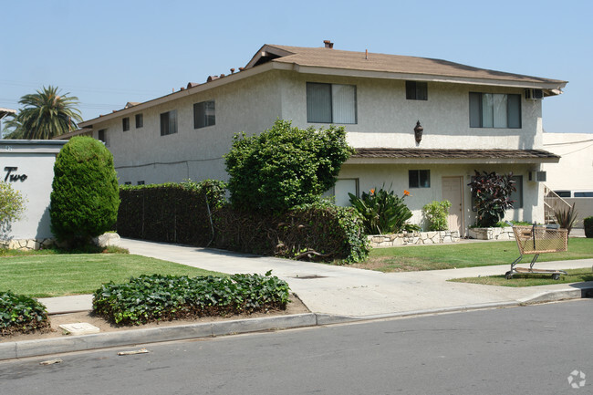 Building Photo - Pasadena