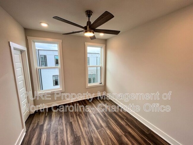 Building Photo - 611 W Tremont Ave