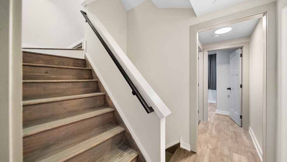 Building Photo - 1852 N Marshall St